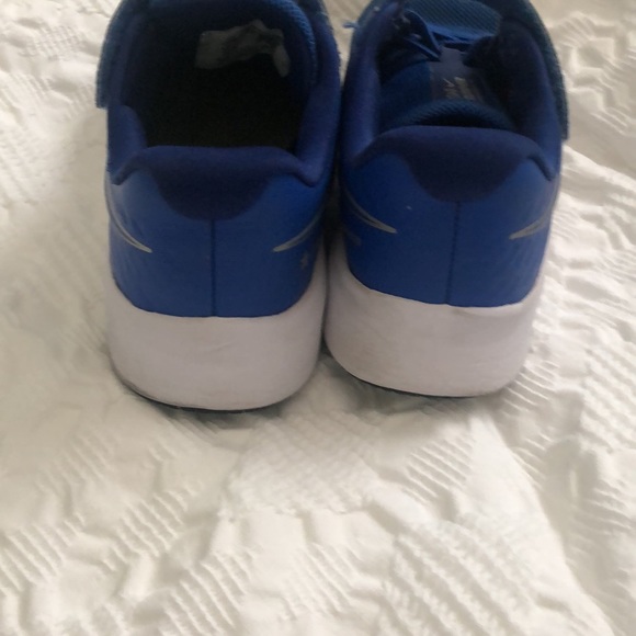 Blue Nike Boys Sneakers - Picture 3 of 3